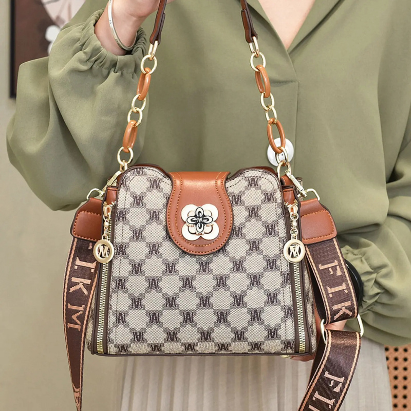 Bolsa de ombro vintage com est - Vintage Fashion Women avaliação e preço