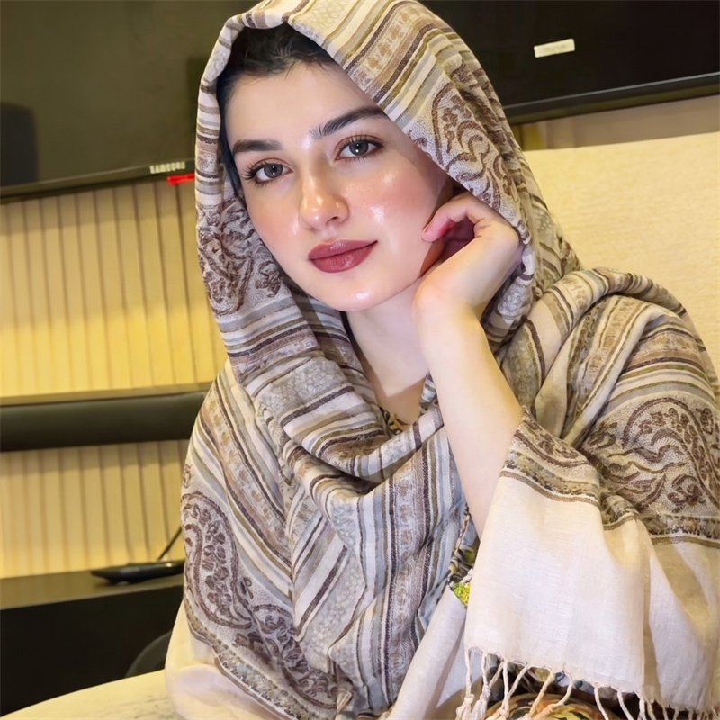 Lenço de Moda com Estampa Pais - Vintage Fashion Women avaliação e preço