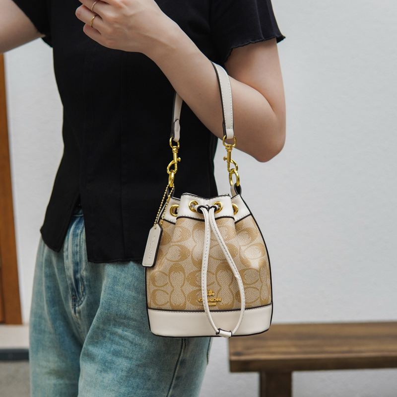 Nova bolsa vintage feminina es - Vintage Fashion Boutique avaliação e preço