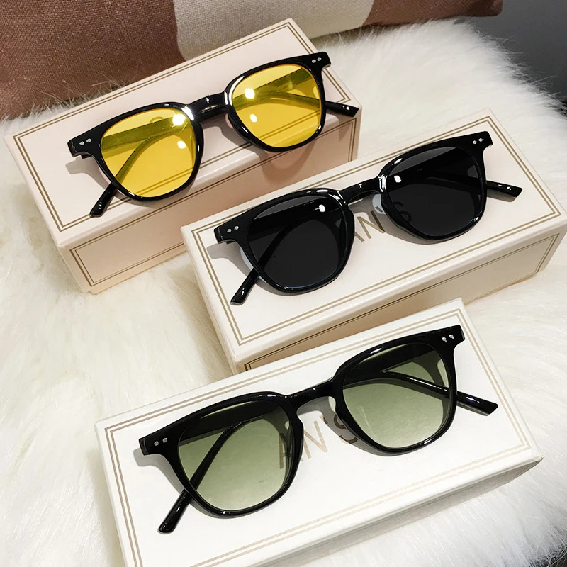 Óculos de Sol Vintage Quadrado - Vintage Fashion Game avaliação e preço